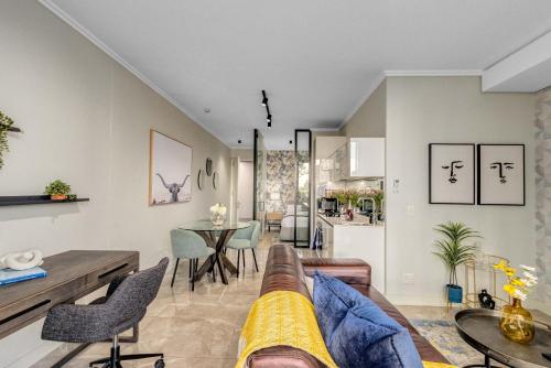 Mvilo Luxury Apartment Ellipse Waterfall — 4-Star Luxury Hotel in Midrand, South Africa