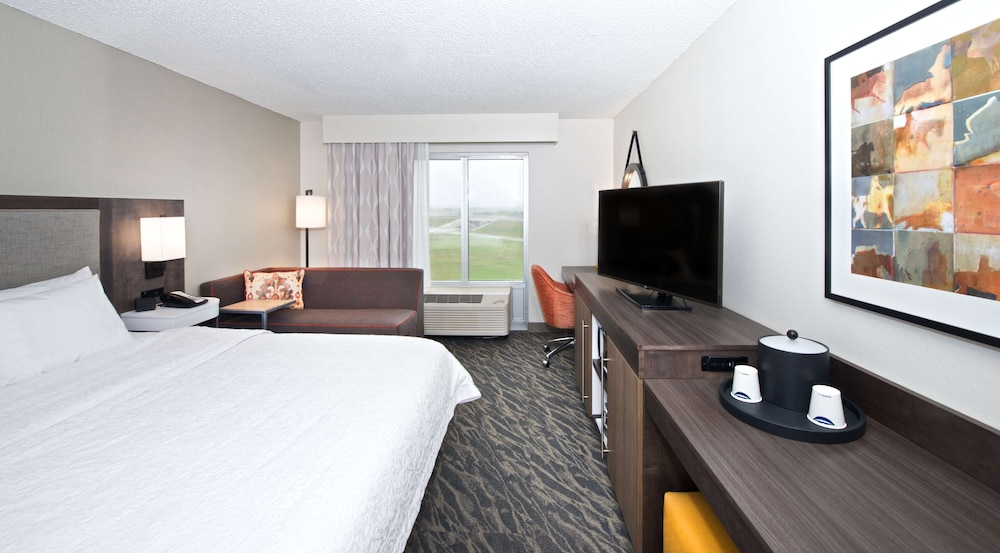 Hampton Inn & Suites N. Ft. Worth Alliance Airport - photo 27