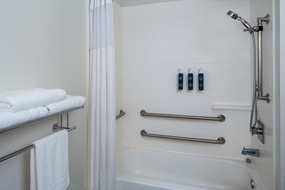 Four Points by Sheraton Alexandria - photo 16