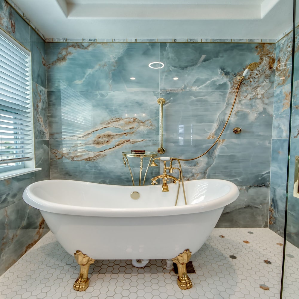 Golden Globe luxury on the canal with poolspa - photo 74