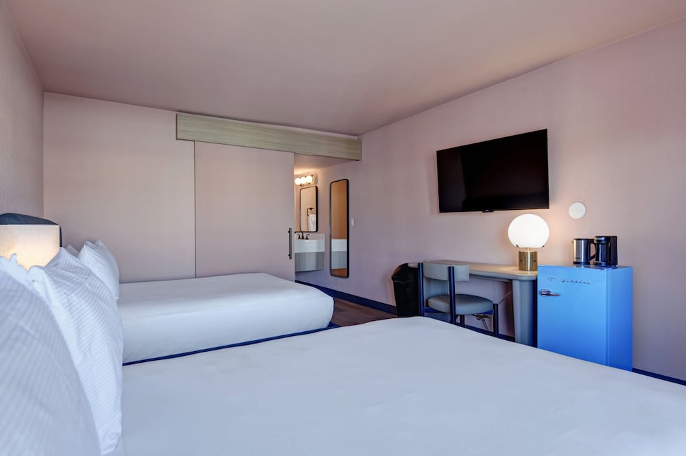 The Dunes Hotel - photo 20