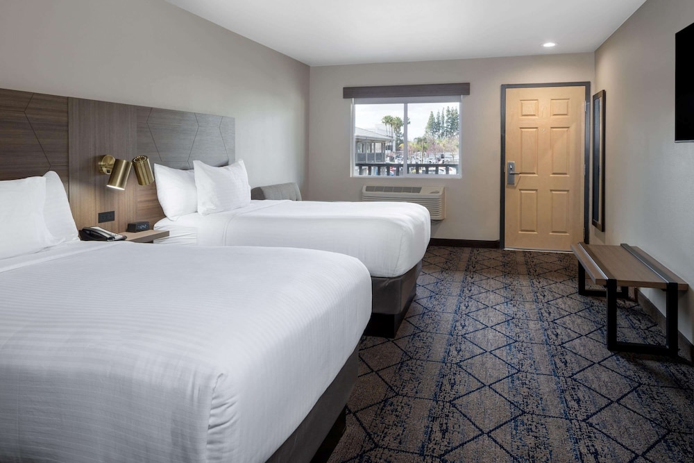 Ramada by Wyndham Modesto Yosemite Area - photo 23