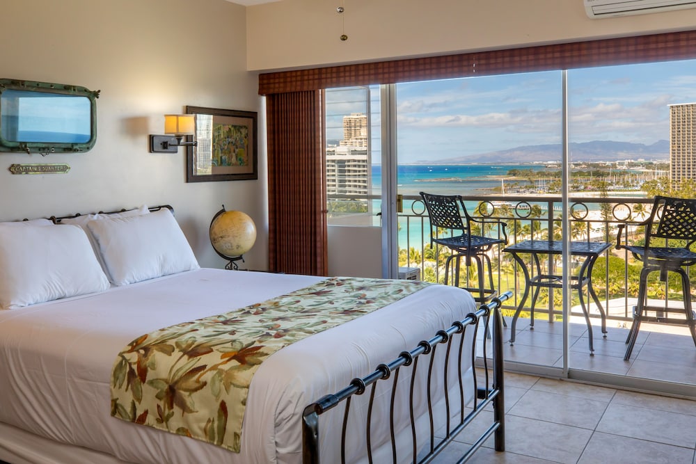 Waikiki Shore By Outrigger - photo 49