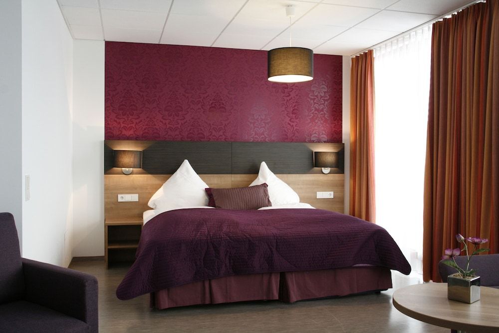 Hotel Dornberg 21457600 — Braunschweig