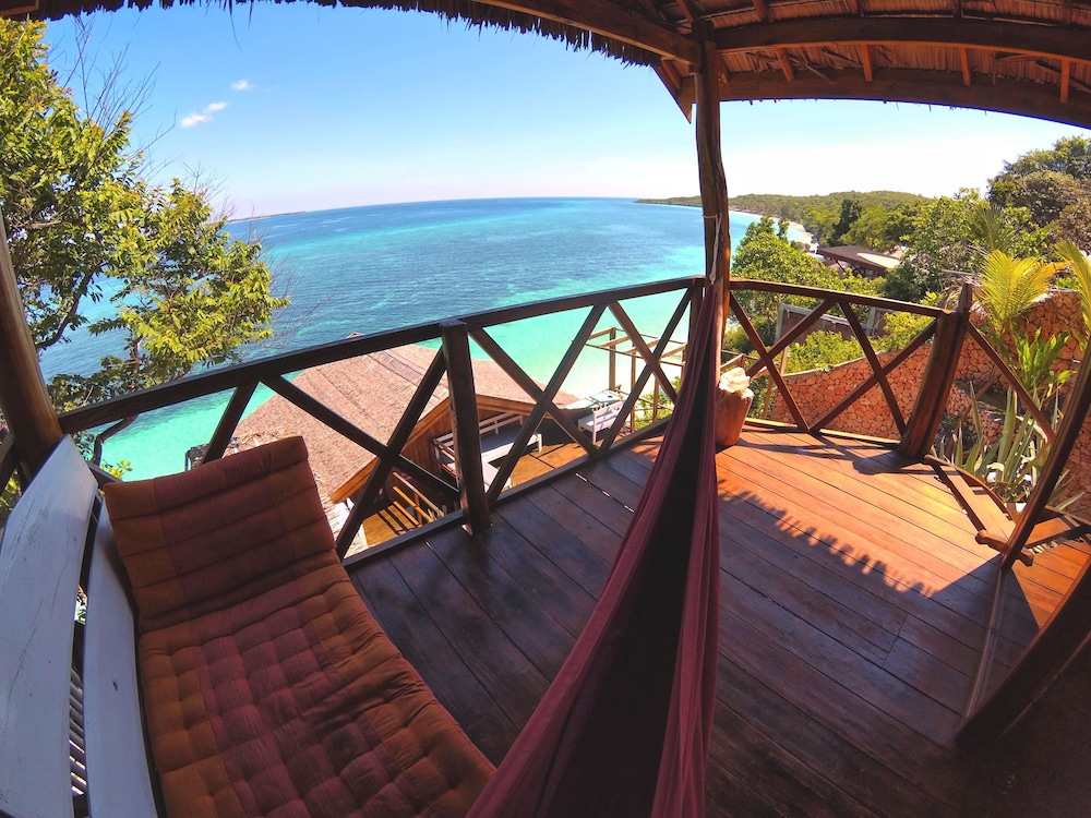 Cosmos Bungalows — hotel in Bulukumba