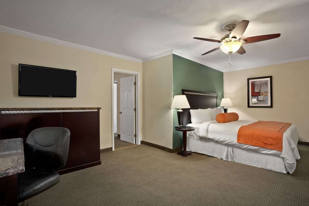 Quality Inn & Suites Santa Maria - photo 10