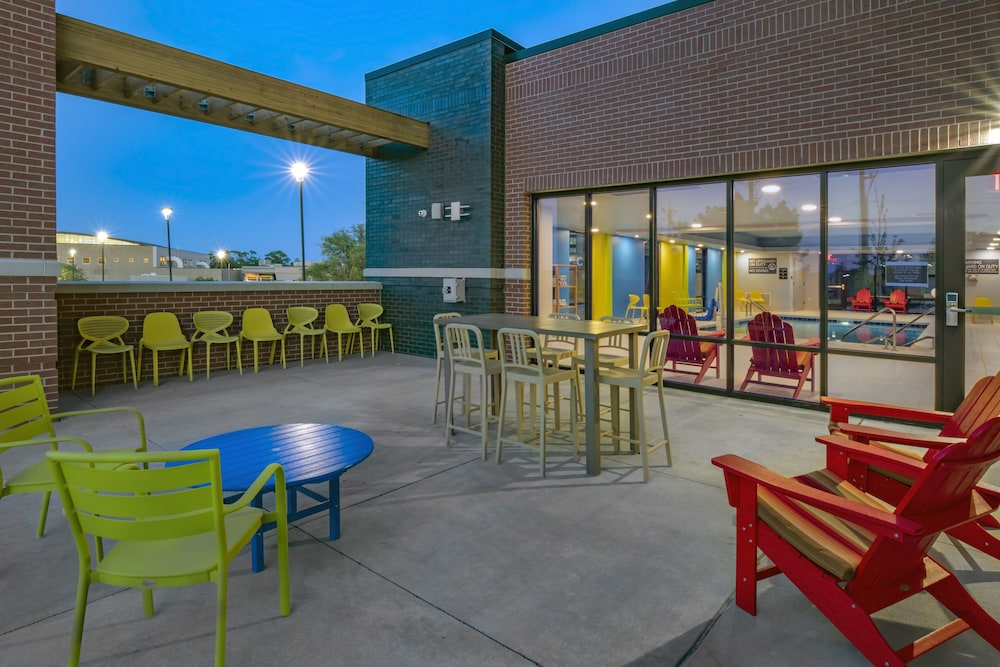 Tru By Hilton Omaha I 80 at 72nd Street NE - photo 22