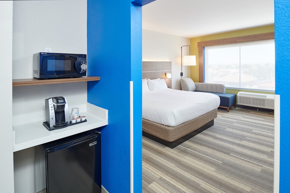 Holiday Inn Express El Paso Sunland Park Area - photo 4