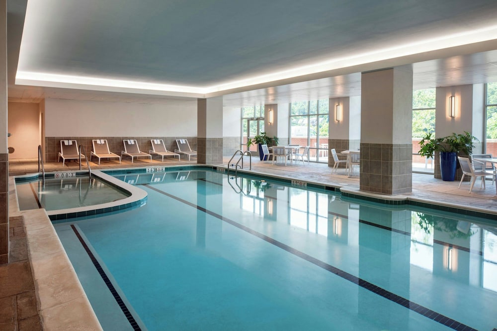 Morgantown Marriott at Waterfront Place - photo 28