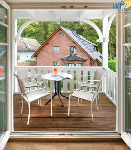 Villa Mönchgut Ferienwohnung 6 — 4-Star Luxury Hotel in Ostseebad Binz, Germany