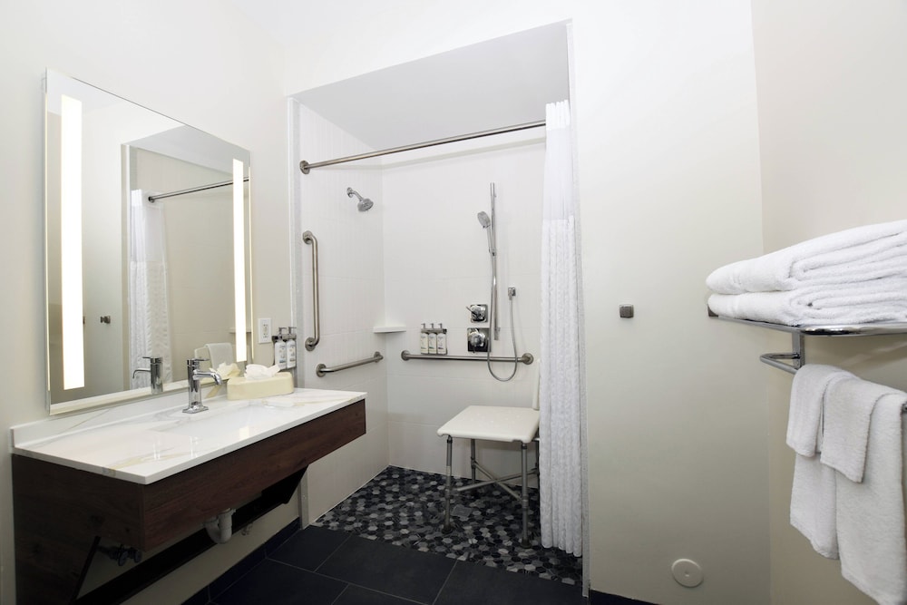 Staybridge Suites Detroit Novi by IHG - photo 14