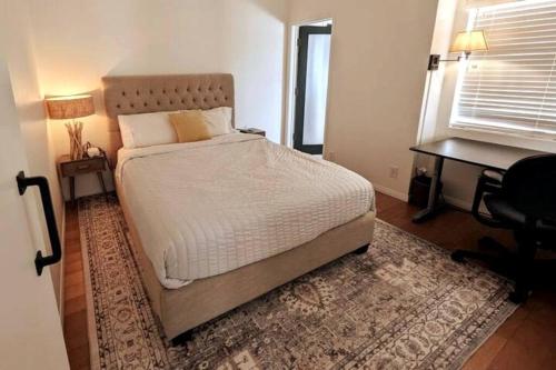 Monthly Cozy 1 Bed Guest Suite near Venice Beach — 4-Star Luxury Hotel in Los Angeles, United States