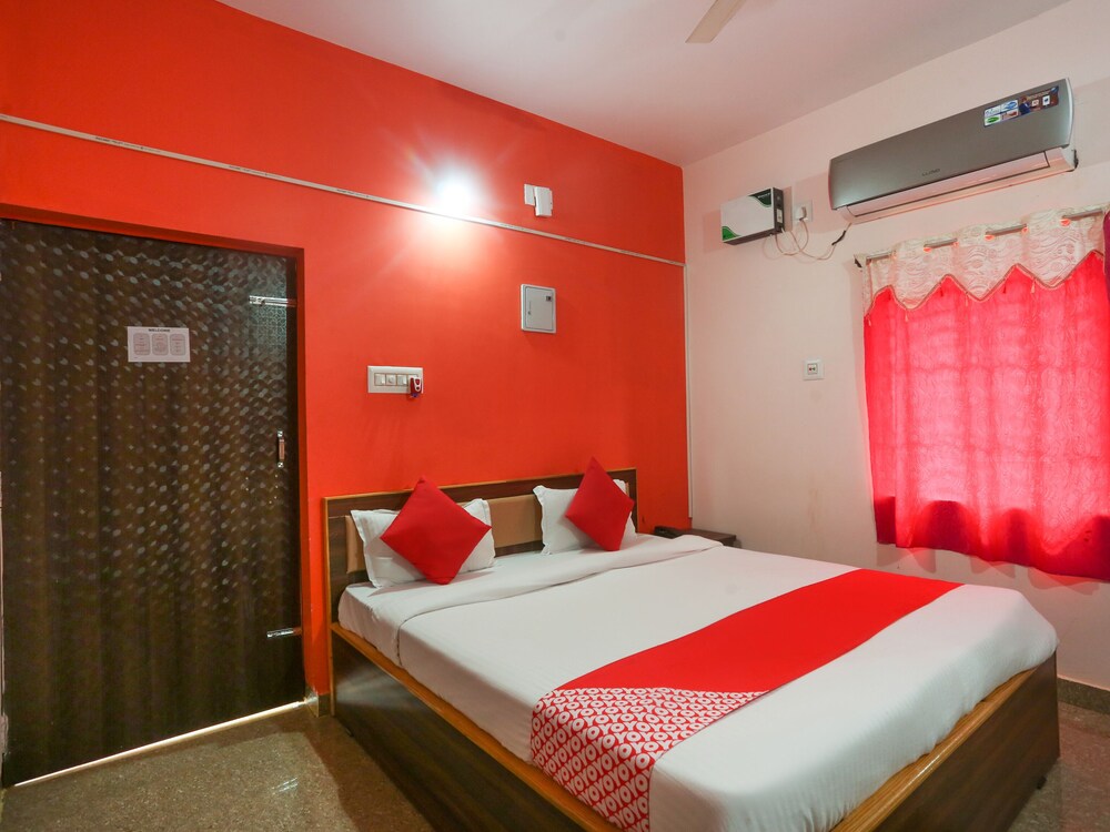 Hotel Villaggio By OYO Rooms