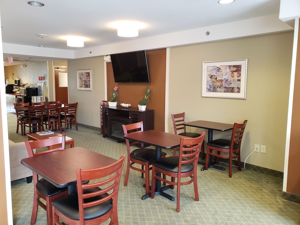 Microtel Inn & Suites by Wyndham Dover - photo 5
