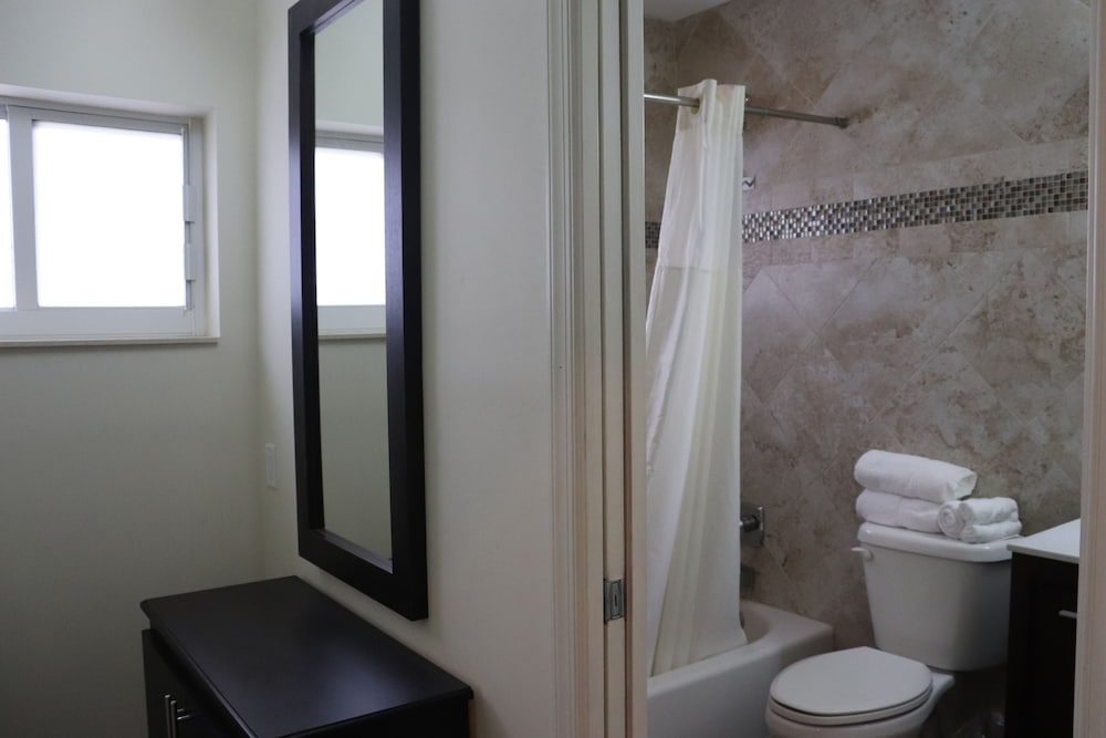 Curtis Inn & Suites - photo 30