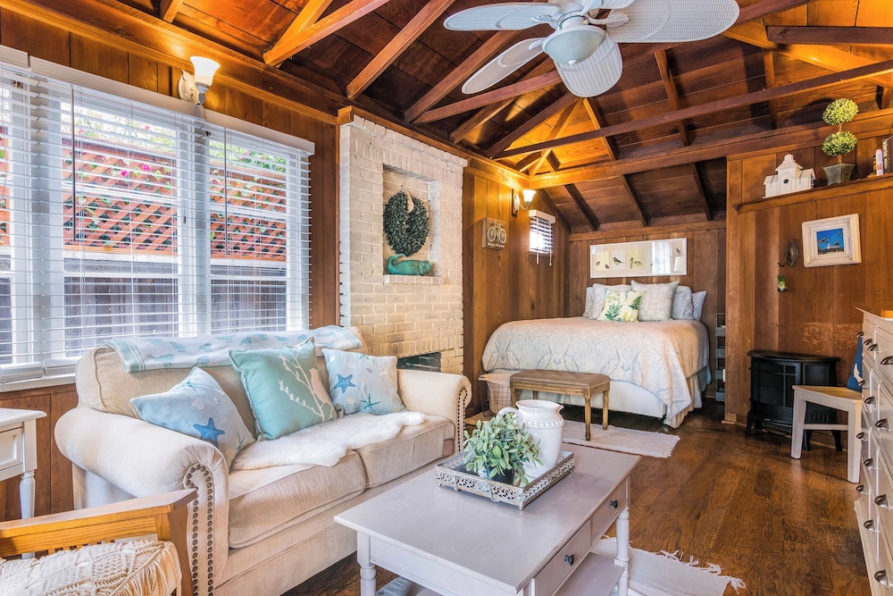 Redwood Hollow Cottages - photo 10
