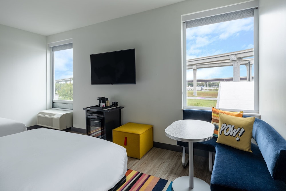 Aloft Austin South - photo 10