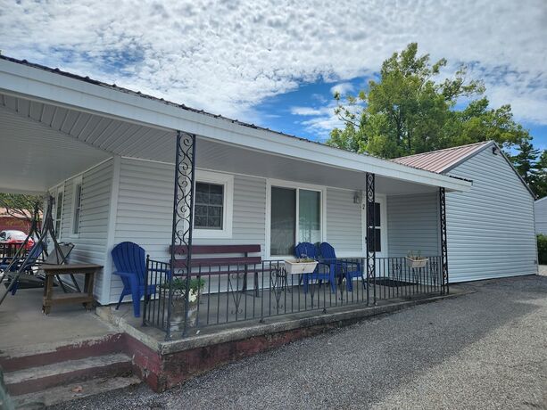 Aurora's Kentucky Lake Cottages - photo 14