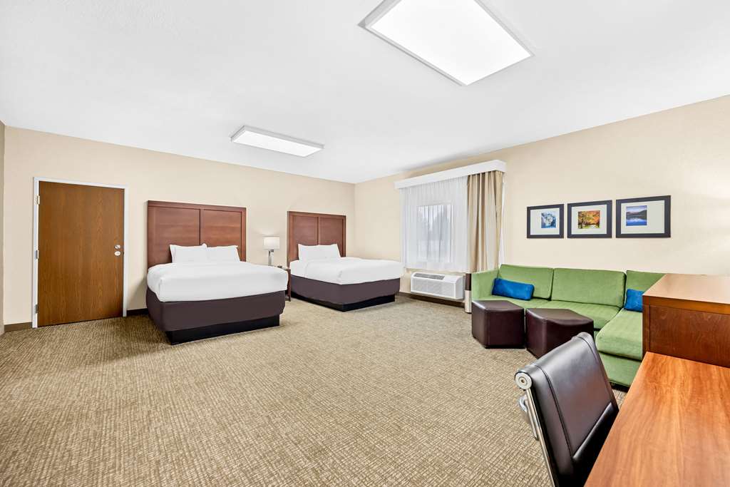 Comfort Inn & Suites Pueblo - photo 54