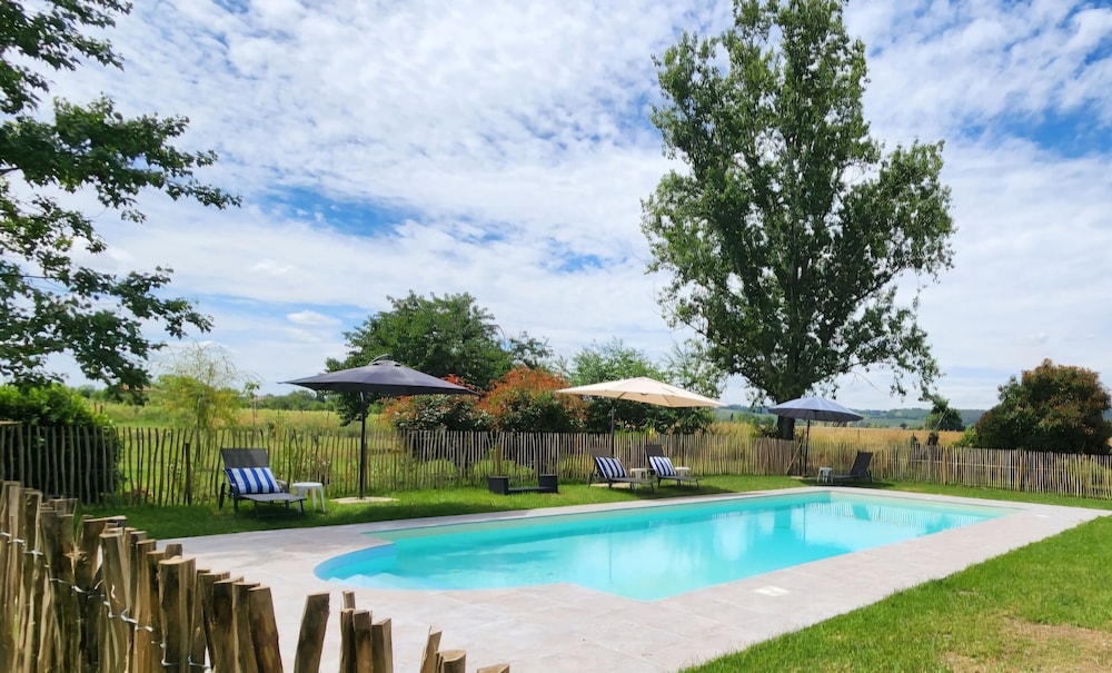 Le Manoir De Lisle — hotel in Lisle-Sur-Tarn