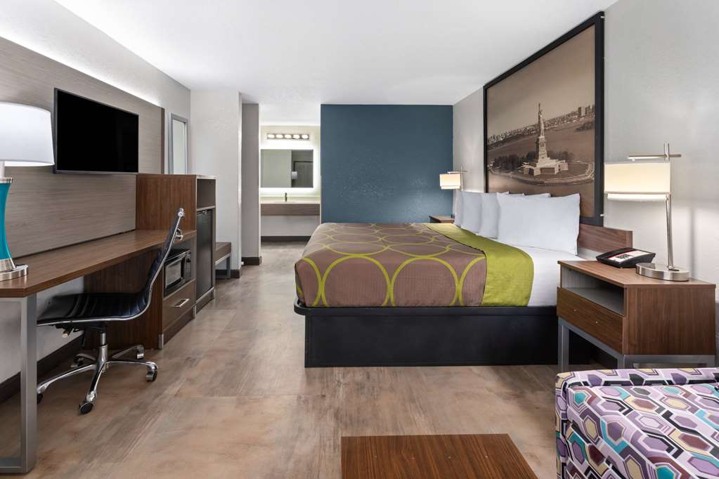 Super 8 by Wyndham Prattville Montgomery - photo 23