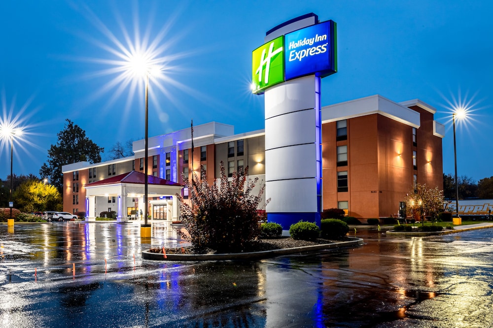 Holiday Inn Express Indianapolis South by IHG - photo 63