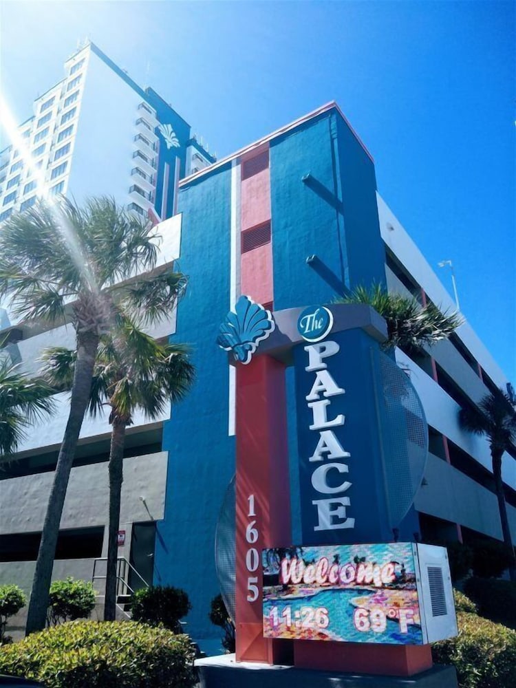 The Palace 401 - photo 30