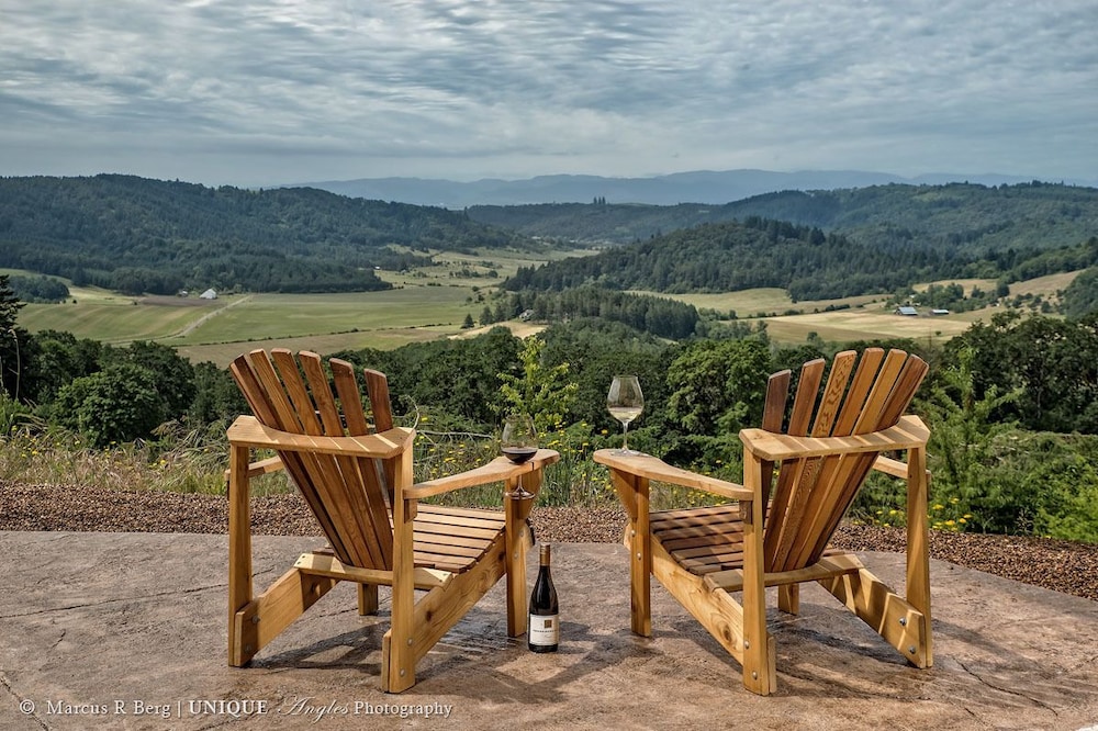 Youngberg Hill — 4-Star Luxury Hotel in Mcminnville, United States