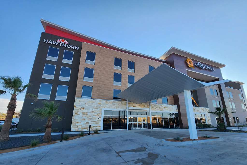 Hawthorn Extended Stay by Wyndham Del Rio - photo 2