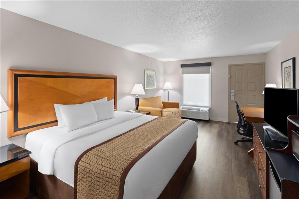 Baymont by Wyndham Knoxville I 75 - photo 27