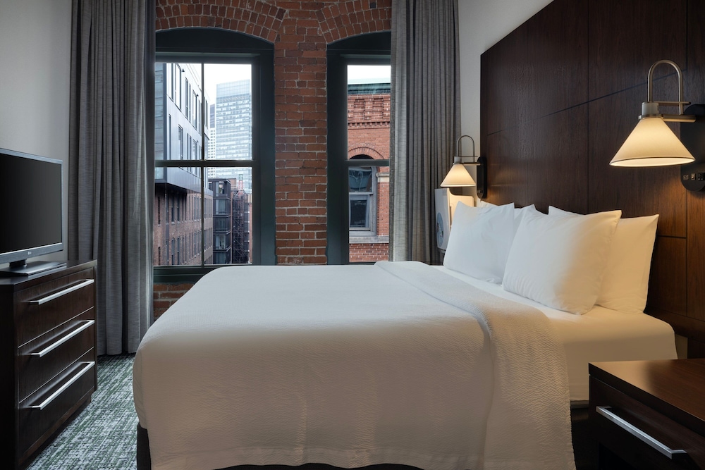 Residence Inn by Marriott Boston Downtown Seaport - photo 21