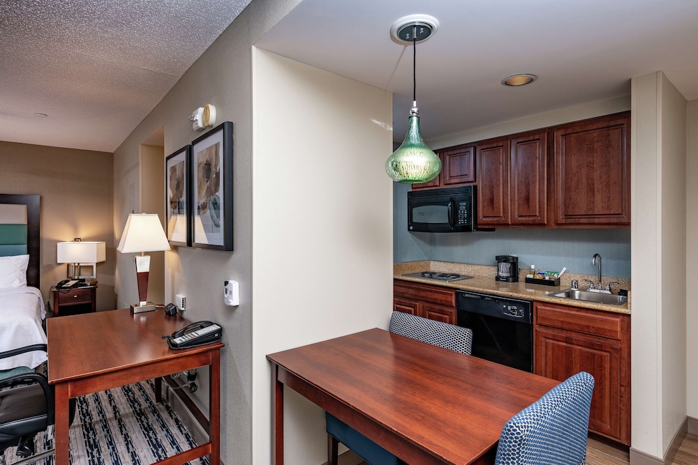 Homewood Suites by Hilton Portland - photo 15