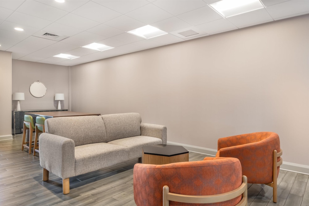 Hampton Inn Eufaula - photo 27