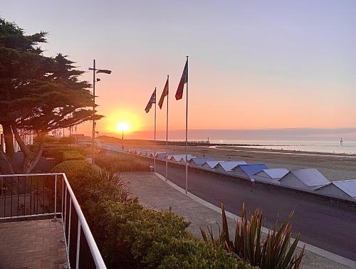 Demeure rénovée front de mer in Courseulles-Sur-Mer, France