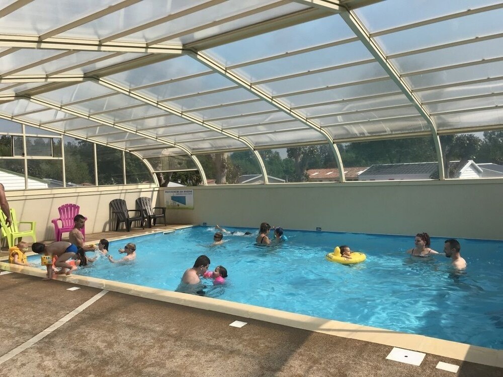 Camping les Mancellieres — 4-Star Luxury Hotel in Avrille, France