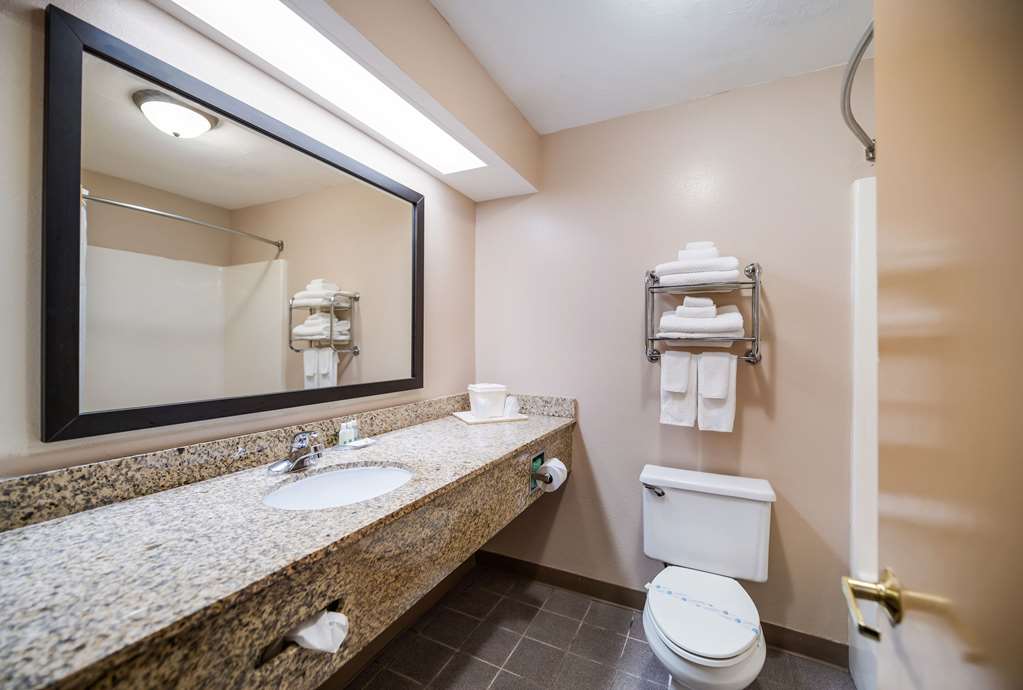 Quality Inn Jacksonville near Little Rock Air Force Base - photo 27