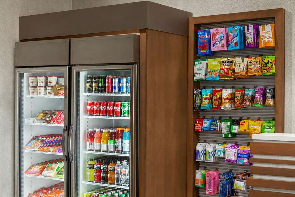 La Quinta Inn & Suites by Wyndham Salem OR - photo 29