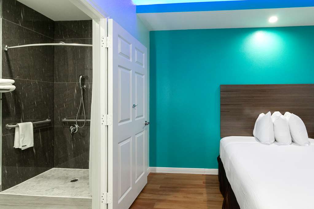 Americas Best Value Inn Aldine Westfield - photo 19