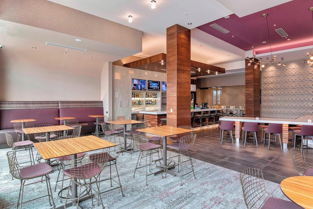 Courtyard by Marriott Raleigh Cary Parkside Town Commons - photo 37