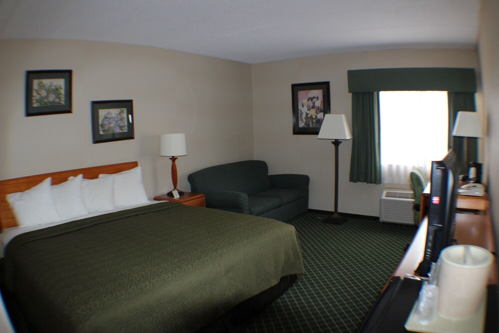 All Seasons Inn & Suites Smithfield Providence - photo 6