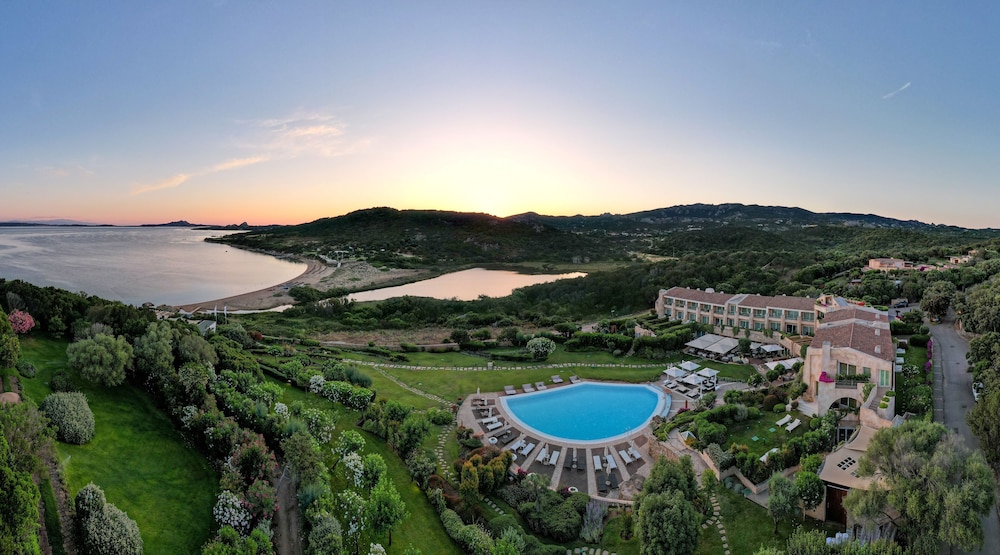L’Ea Bianca Luxury Resort in Arzachena, Italy