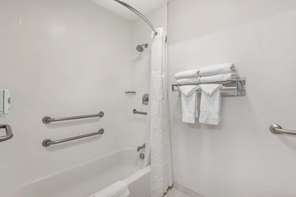 Comfort Suites Redmond Airport - photo 22