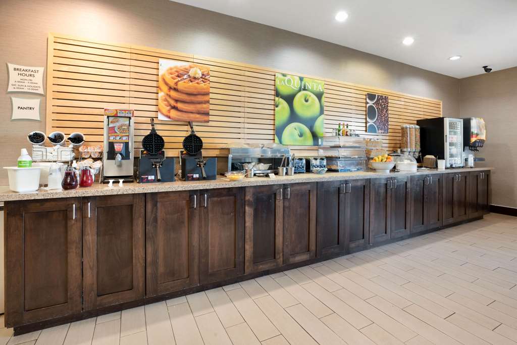 La Quinta Inn & Suites by Wyndham Bellingham - photo 68