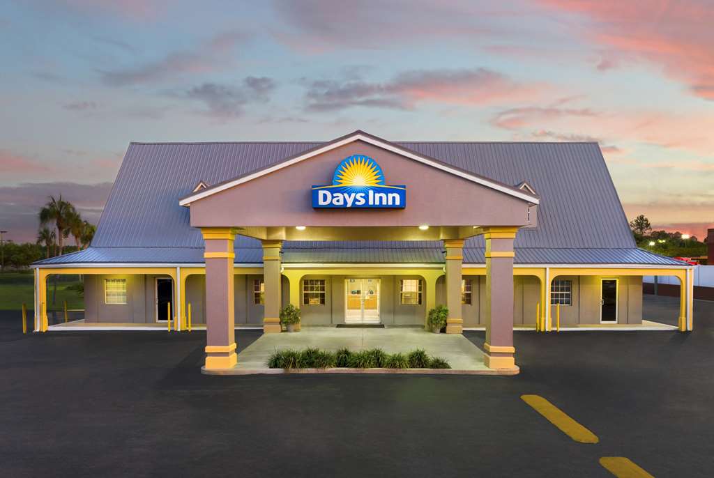 Days Inn by Wyndham Lake City I 75 - photo 2