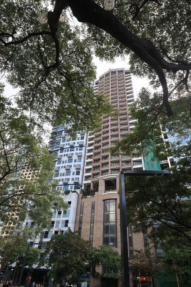 KL Mosaic Tower in Makati City, Philippines