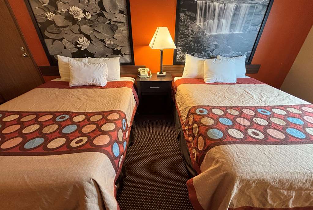 Super 8 by Wyndham Du Quoin - photo 8