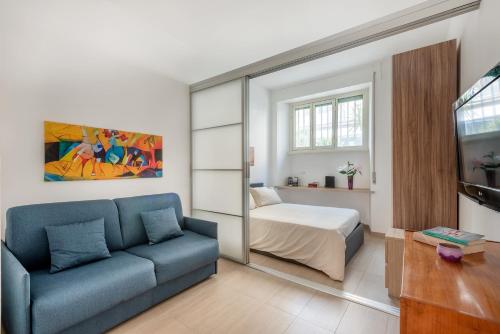 Alma Luxury Apartment Elegant 1BR quartiere africano Self Check in Metro B — 4-Star Luxury Hotel in Rome, Italy