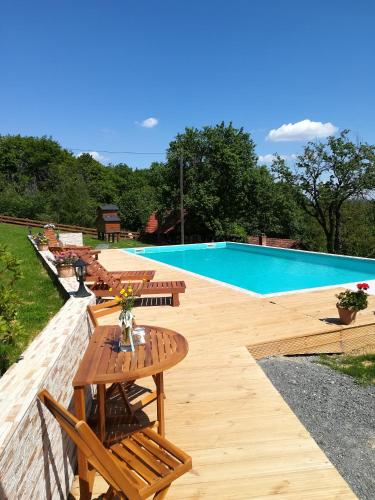 Grebengradska Medna Hiža in Varazdin, Croatia