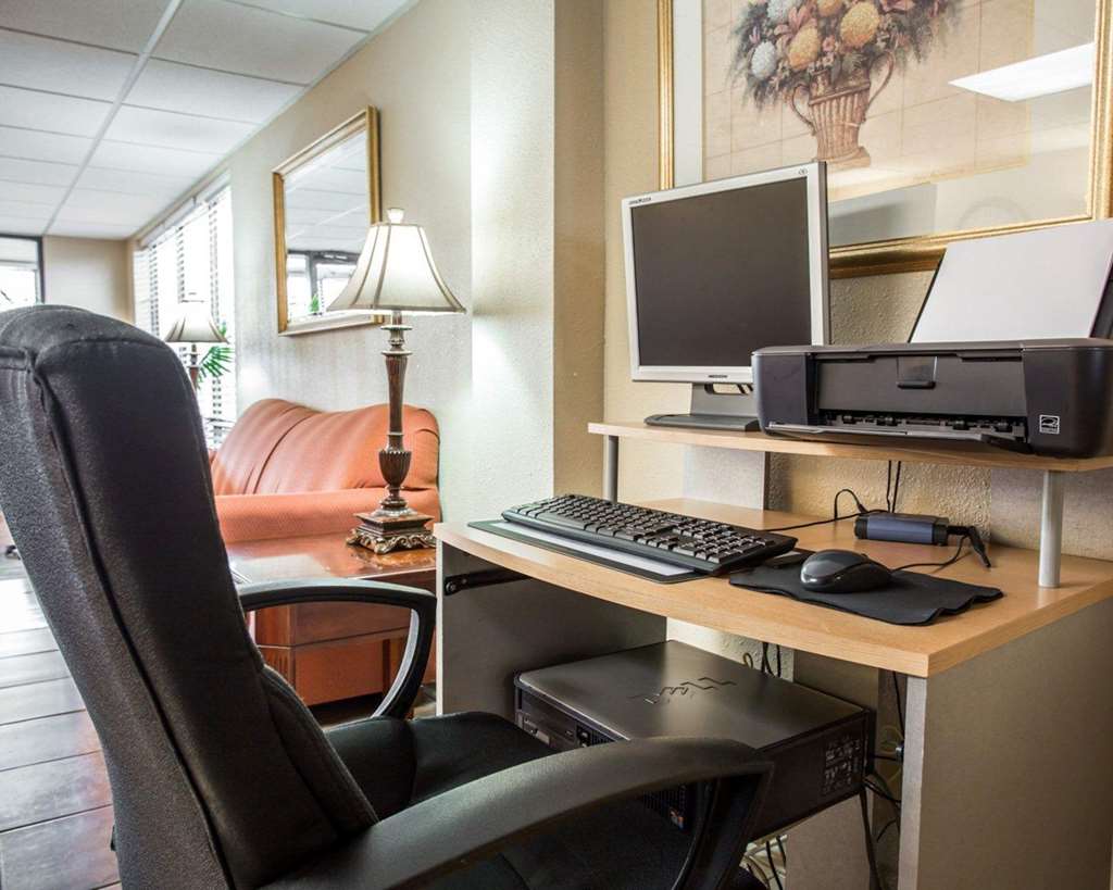 Quality Inn & Suites Monroe - photo 32