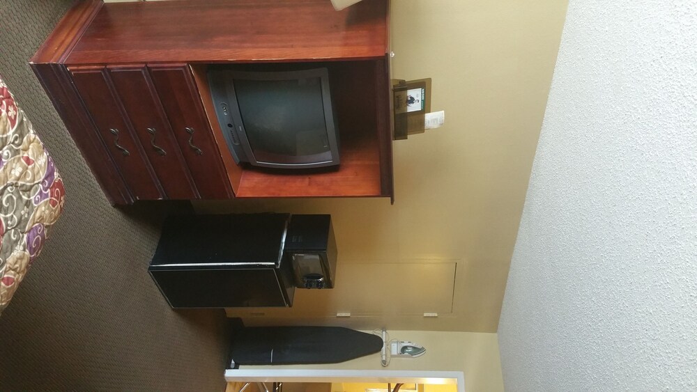 Sunbelt Lodge Motel - photo 7